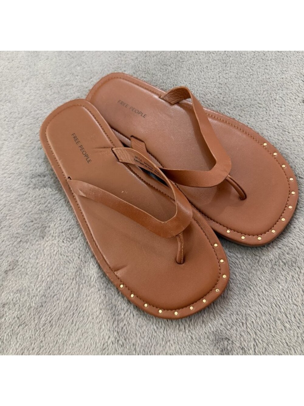 Free People Sona Thong Sandals Brown Womens size 7.5 Shoes Flats